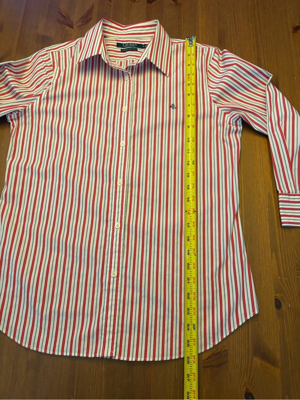 Ralph Lauren Classic Red & White Striped Button-Down Shirt - Wrinkle Free. M - Picture 7 of 8